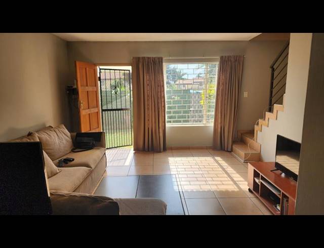 2 BEDROOM TOWNHOUSE FOR SALE IN ANNLIN